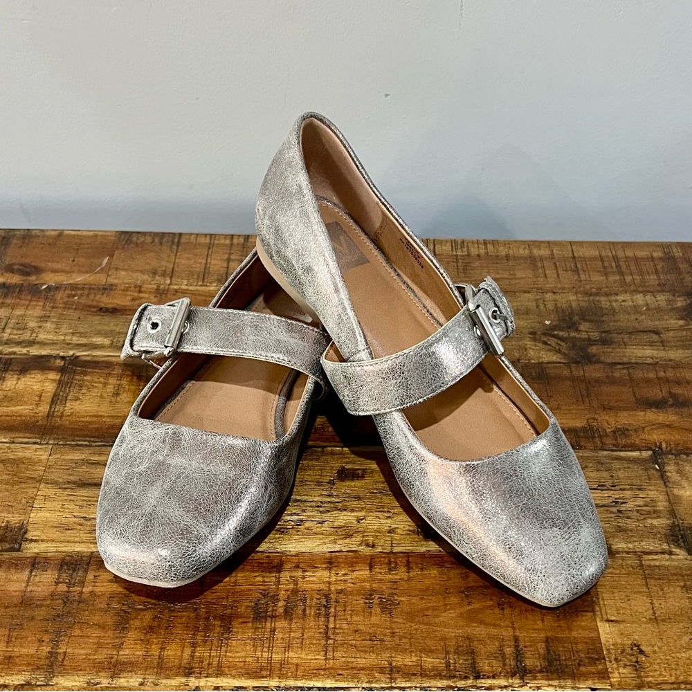 Dolce Vita Silver Flats